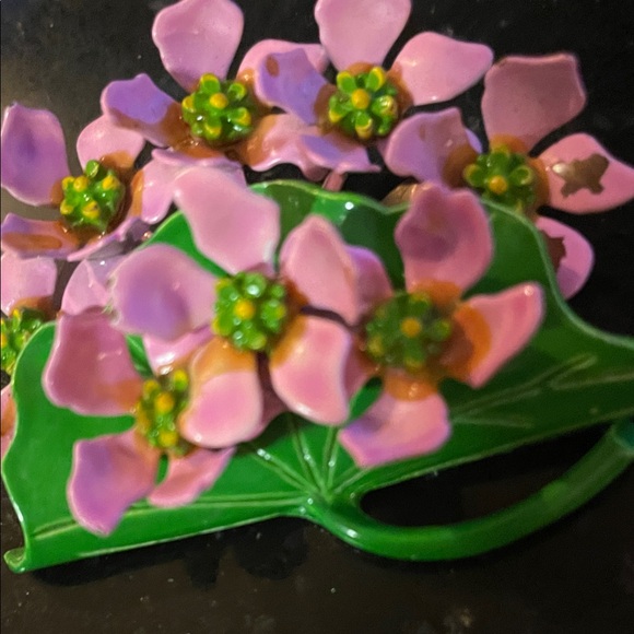 Floral Pink and Green Hippy Mod 1960’s enamel painted broch - Picture 4 of 10